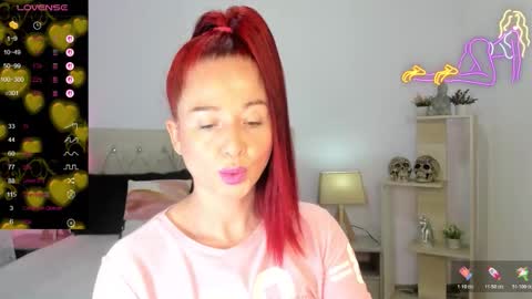 Lucia online show from November 5, 9:59 pm