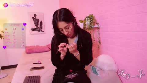 Luciana online show from March 8, 2:59 am