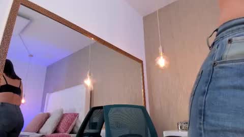 Lucy online show from September 29, 1:27 pm