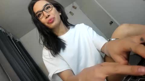 lucy_shane online show from September 18, 6:43 pm