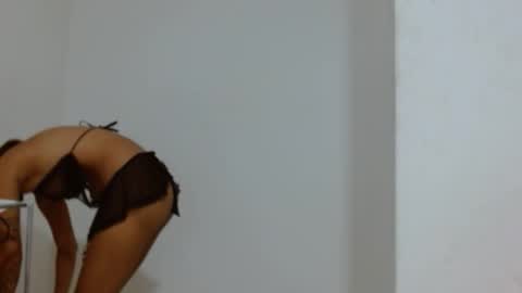 Snapshot of lucy_sluppy_hard chatting on February 11, 2:16 am lucy_sluppy_hard online show from February 11, 2:16 am