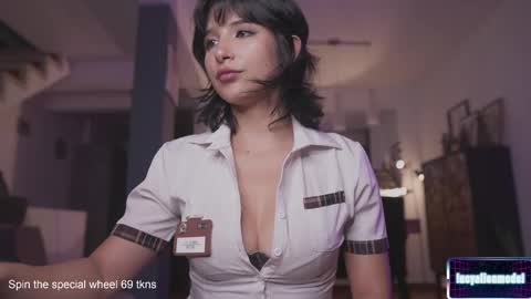 Snapshot of lucyallenx chatting on December 13, 3:16 am Lucy Alien  online show from December 13, 3:16 am