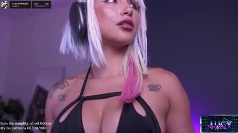 Snapshot of lucyallenx chatting on October 7, 9:12 pm Lucy Alien  online show from October 7, 9:12 pm