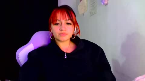 Snapshot of lucycherry__ chatting on January 31, 8:43 am LUCIA online show from January 31, 8:43 am