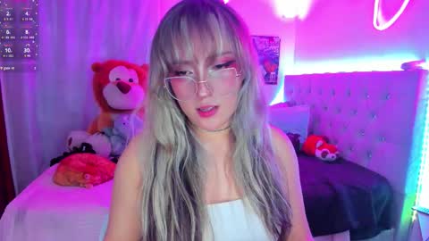 Lucy online show from September 23, 4:59 am