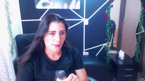 Snapshot of lucyli_ chatting on March 9, 1:37 pm LUCY online show from March 9, 1:37 pm