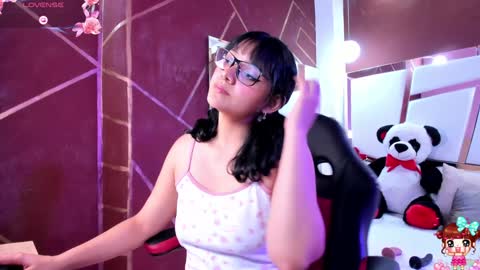 Snapshot of lucyluy chatting on December 4, 6:33 am Instagramlucyluy10 online show from December 4, 6:33 am