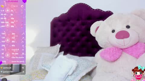 Snapshot of lucyluy chatting on December 22, 8:38 am Instagramlucyluy10 online show from December 22, 8:38 am