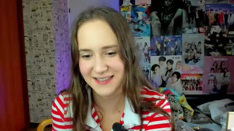 Lucy Rose online show from September 15, 5:18 am