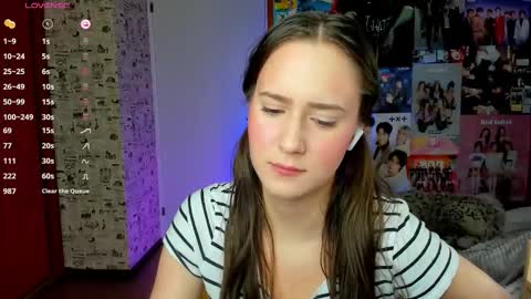 Lucy Rose online show from October 2, 4:41 am