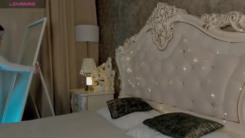 Lucy online show from October 8, 6:11 am