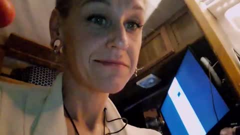 Lucy Vybes and Go-Gert online show from March 3, 8:38 am