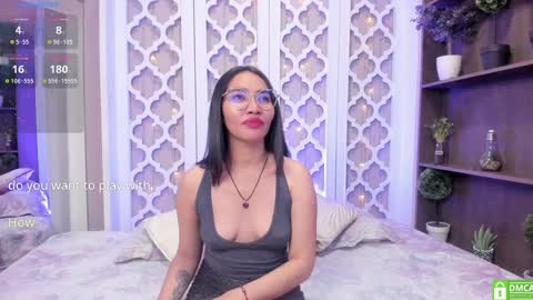 Lucy Liiu online show from January 17, 8:00 pm