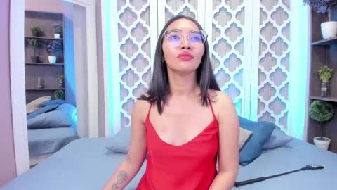 Lucy Liiu online show from March 1, 8:31 pm