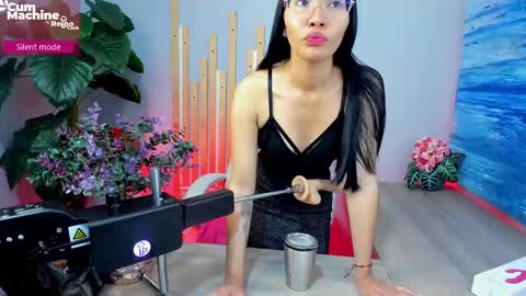 Lucy Liiu online show from September 9, 12:59 pm