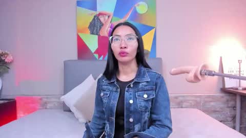 Lucy Liiu online show from September 21, 2:40 pm