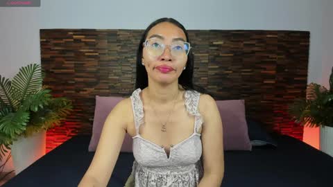 Lucy Liiu online show from March 31, 8:20 pm