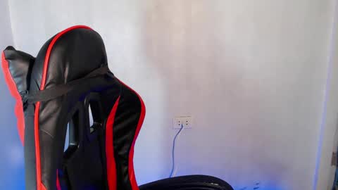 Snapshot of luda_69 chatting on November 6, 11:22 am luda_69 online show from November 6, 11:22 am