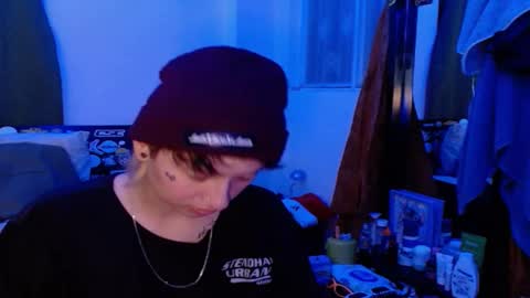 Snapshot of lugiiz05_ chatting on November 16, 3:23 am lugiiz05_ online show from November 16, 3:23 am