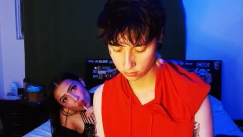 Snapshot of lugiiz05_ chatting on November 18, 1:55 am lugiiz05_ online show from November 18, 1:55 am