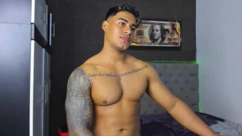 Snapshot of luigi_hot_ chatting on November 15, 7:16 am Luigi Independent model online show from November 15, 7:16 am