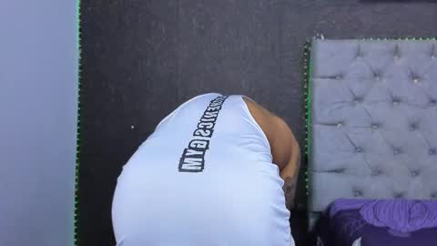 Snapshot of luigi_hot_ chatting on November 16, 12:11 pm Luigi Independent model online show from November 16, 12:11 pm