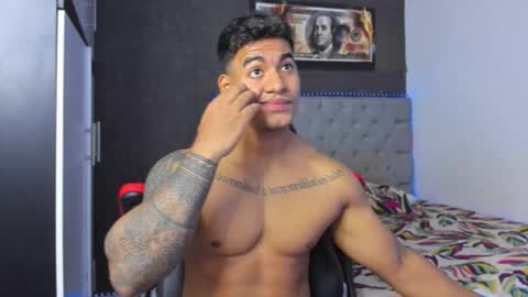 Snapshot of luigi_hot_ chatting on December 4, 6:27 pm Luigi Independent model online show from December 4, 6:27 pm