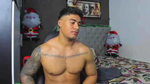 Snapshot of luigi_hot_ chatting on December 17, 5:41 pm Luigi Independent model online show from December 17, 5:41 pm