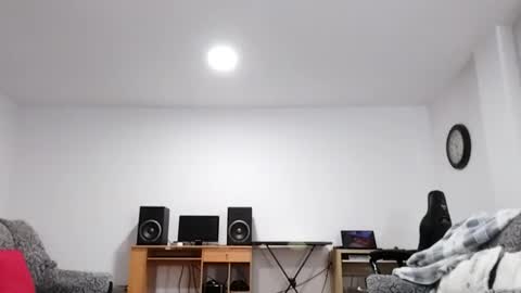 Snapshot of luigielporno chatting on November 28, 9:28 pm Luigi online show from November 28, 9:28 pm