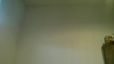 Snapshot of luis10261 chatting on December 13, 10:37 pm luis10261 online show from December 13, 10:37 pm