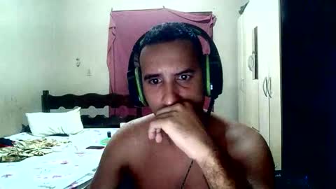 luis180739 online show from January 8, 2:36 am