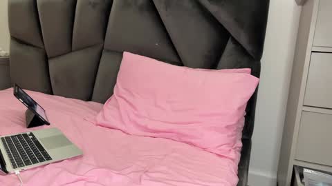 Luis and Alina online show from September 25, 5:16 pm