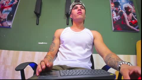 Luis AS online show from January 18, 12:47 pm