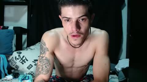 Snapshot of luis_as chatting on October 29, 12:24 am Luis AS online show from October 29, 12:24 am