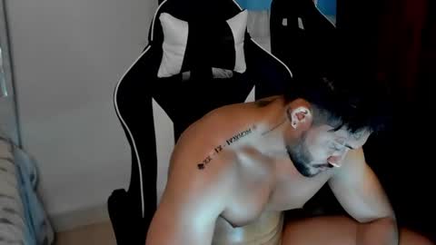 Snapshot of luis_baptista chatting on December 7, 8:44 am luis_baptista online show from December 7, 8:44 am