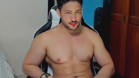 Snapshot of luis_baptista chatting on November 20, 2:01 am luis_baptista online show from November 20, 2:01 am