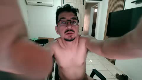 luis_flr online show from October 6, 3:20 pm