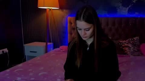 Snapshot of luisaclover chatting on November 30, 12:53 pm LuisaClover online show from November 30, 12:53 pm