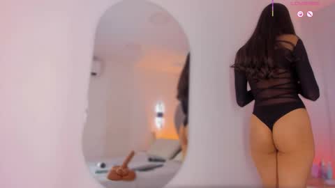 L U I S A online show from December 22, 7:55 pm