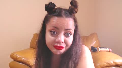 Cassie online show from September 25, 8:18 am