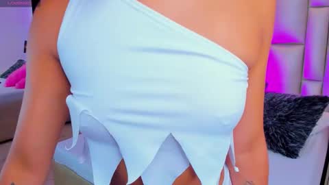 Luisa  online show from October 31, 3:35 pm