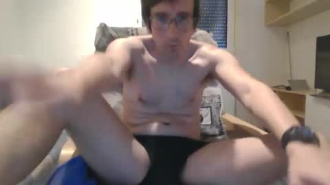 Snapshot of luismcawesome chatting on September 26, 9:57 am Luis online show from September 26, 9:57 am