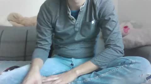 Snapshot of luismcawesome chatting on November 4, 7:51 am Luis online show from November 4, 7:51 am