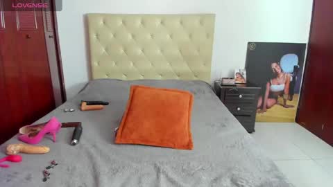 Luissa online show from April 18, 1:04 pm