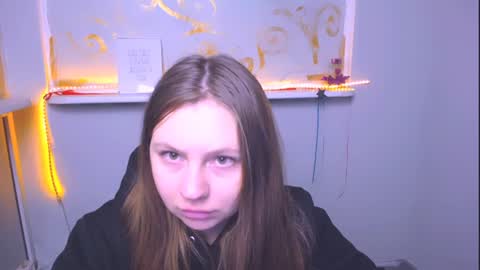 Snapshot of luizaheems_ chatting on December 7, 5:59 am Luiza online show from December 7, 5:59 am