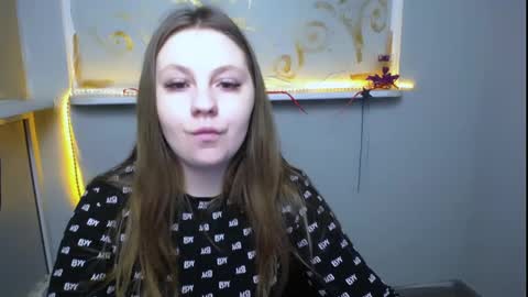 Snapshot of luizaheems_ chatting on January 30, 7:39 am Luiza online show from January 30, 7:39 am