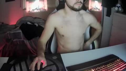 Snapshot of lukasschoetz chatting on February 14, 8:05 pm lukasschoetz online show from February 14, 8:05 pm