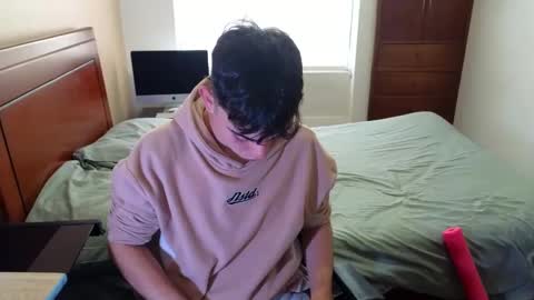 Snapshot of lukeboyce chatting on September 9, 2:05 pm lukeboyce online show from September 9, 2:05 pm