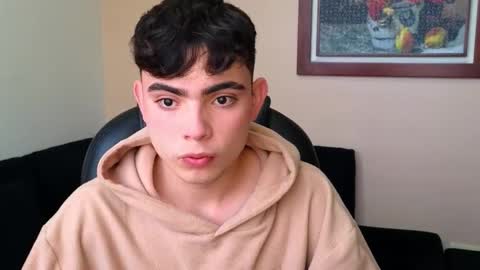 Snapshot of lukeboyce chatting on October 18, 9:59 pm lukeboyce online show from October 18, 9:59 pm