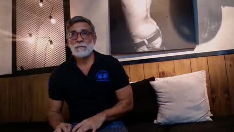 Snapshot of lukecrews chatting on January 28, 7:42 pm Luke Crews online show from January 28, 7:42 pm